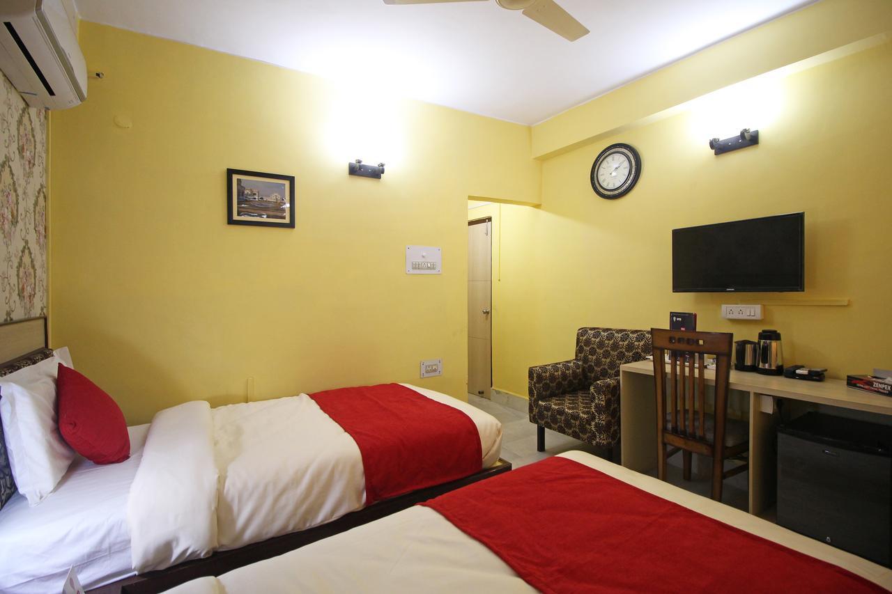 Oyo 9081 Pallavi International Hotel ปัฏนา ภายนอก รูปภาพ